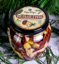 Маринованные белые грибы боровики рез...