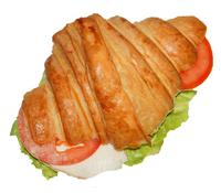 Сэндвич на круассане с курицей