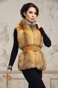 Меховые жилеты из лисы