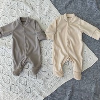 Прогулочные комбинезоны для малышей