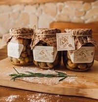 Шампиньоны маринованные.