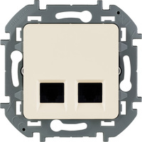 Розетка RJ-45+RJ-45 скрытый монтаж ка...