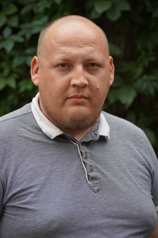 Икрам Султанов
